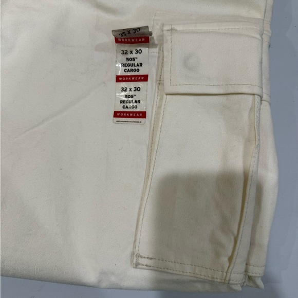 Levi's Cream Relaxed Jeans Classic Style - Picture 4 of 4